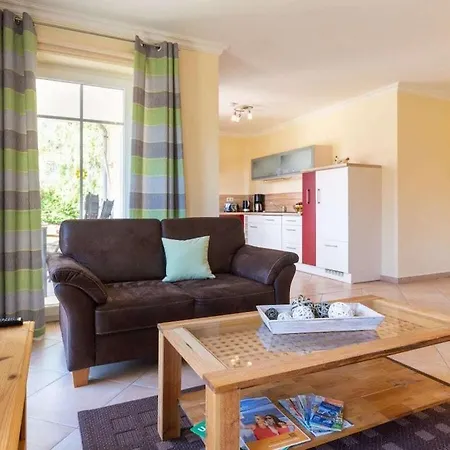 With 2 Bedrooms Holiday home